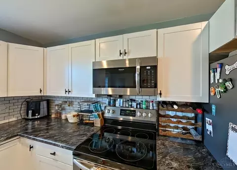 Kitchen - 509 Cherry St, Blanchester, OH 45107 photo 4 of 6