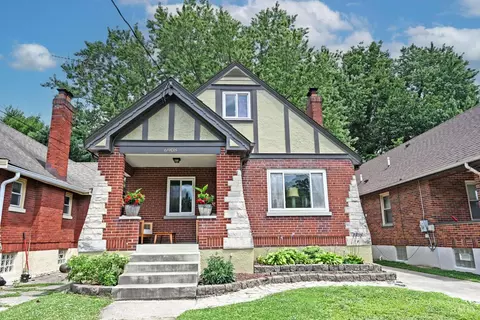 6908 Palmetto St, Cincinnati, OH 45227