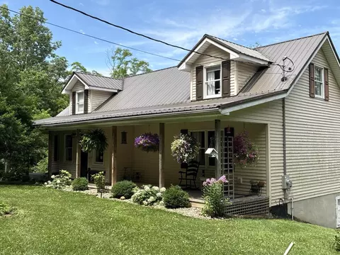 12823 New Hope White Oak Station Rd, Sardinia, OH 45171