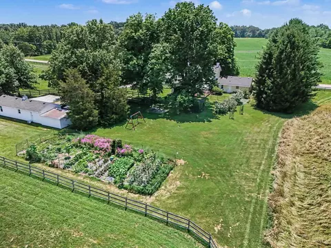 Exterior - 1862 Fosters Maineville Rd, Morrow, OH 45152 photo 8 of 11
