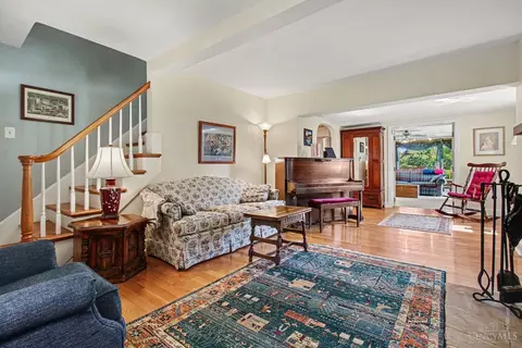 Living - 1862 Fosters Maineville Rd, Morrow, OH 45152 photo 3 of 4