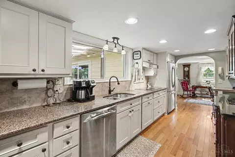 Kitchen - 1862 Fosters Maineville Rd, Morrow, OH 45152 photo 2 of 3