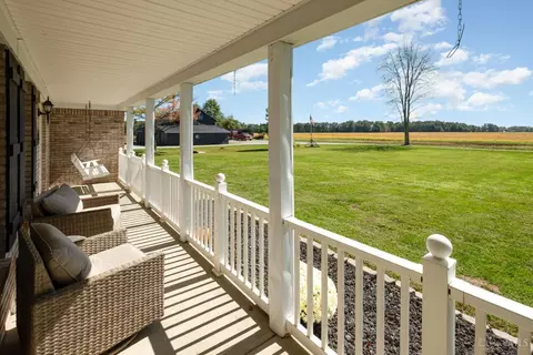 Exterior - 781 High St, Mount Orab, OH 45154 photo 2 of 10