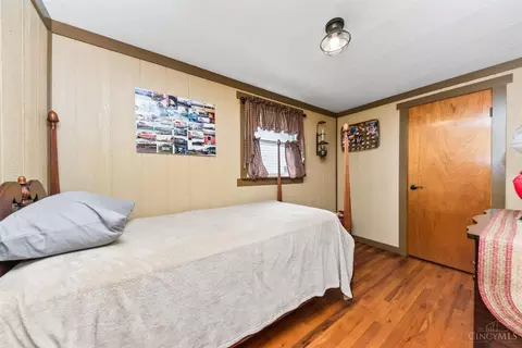 Bedroom - 321 Pleasant Ave, Mount Orab, OH 45154 photo 3 of 7
