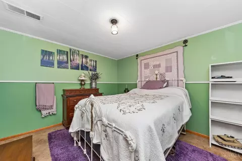 Bedroom - 321 Pleasant Ave, Mount Orab, OH 45154 photo 2 of 7