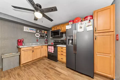 Kitchen - 321 Pleasant Ave, Mount Orab, OH 45154 photo 4 of 4