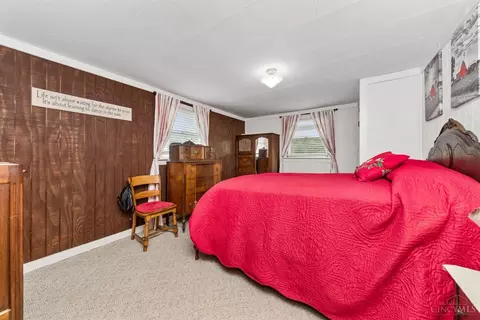 Bedroom - 321 Pleasant Ave, Mount Orab, OH 45154 photo 5 of 7