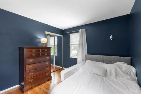 Bedroom - 1613 Clemson Cir, Cincinnati, OH 45255 photo 7 of 8