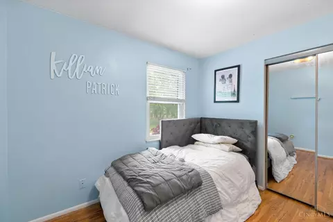 Bedroom - 1613 Clemson Cir, Cincinnati, OH 45255 photo 4 of 8