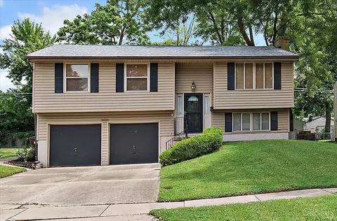 3036 Glenaire Dr, Cincinnati, OH 45251