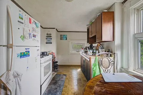 Kitchen - 1246 Quebec Rd, Cincinnati, OH 45205 photo 6 of 6
