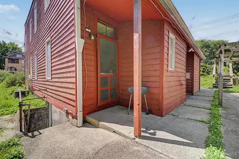 Exterior - 1246 Quebec Rd, Cincinnati, OH 45205 photo 3 of 5