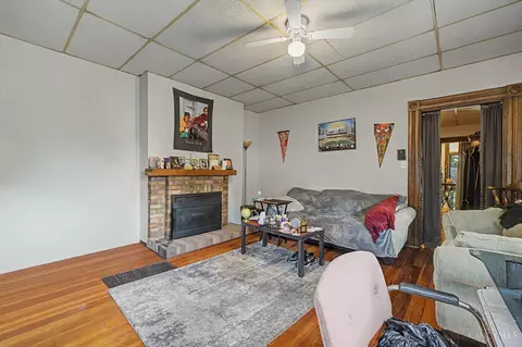 Living - 1246 Quebec Rd, Cincinnati, OH 45205 photo 1 of 6