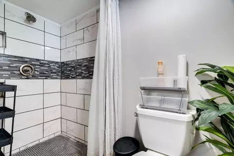 Bath - 3427 Stathem Ave, Cincinnati, OH 45211 photo 4 of 4