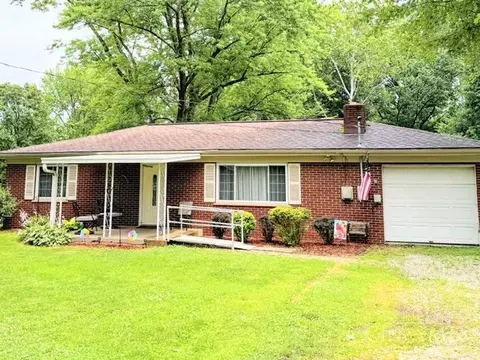 3950 Gardner Ln, Cincinnati, OH 45245