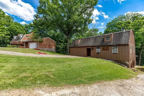 10689 Carolina Trace Rd, Harrison, OH 45030