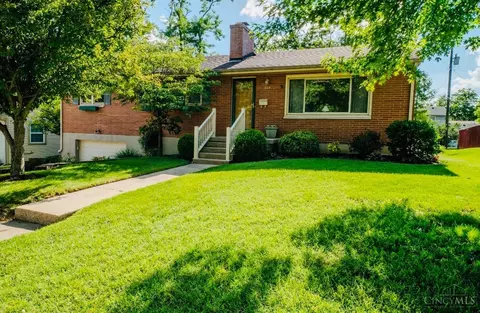 406 Eastline Dr, Middletown, OH 45044
