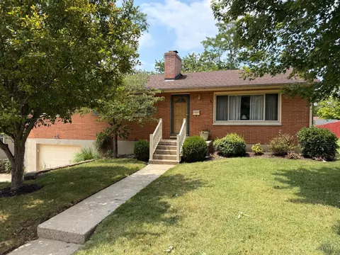 406 Eastline Dr, Middletown, OH 45044