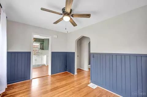 Entry Way - 3115 Pershing Ct, Cincinnati, OH 45211 photo 3 of 4