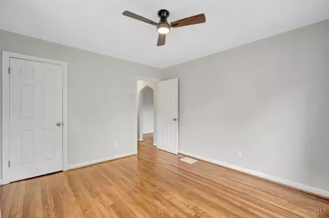 Bedroom - 3115 Pershing Ct, Cincinnati, OH 45211 photo 2 of 6