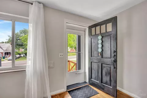 Entry Way - 3115 Pershing Ct, Cincinnati, OH 45211 photo 1 of 4