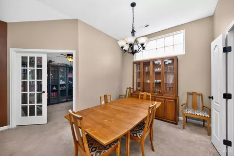 Dining - 8049 Bridge Point Dr, Cincinnati, OH 45248 photo 2 of 4