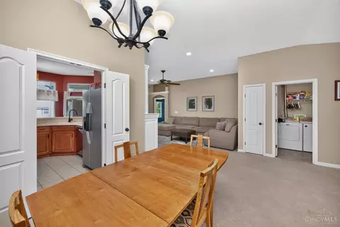 Dining - 8049 Bridge Point Dr, Cincinnati, OH 45248 photo 3 of 4