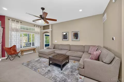 Living - 8049 Bridge Point Dr, Cincinnati, OH 45248 photo 3 of 4