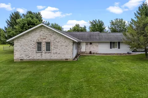 31 St Rt 72, Sabina, OH 45169