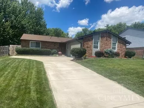 1858 Fallbrook Ln, Cincinnati, OH 45240