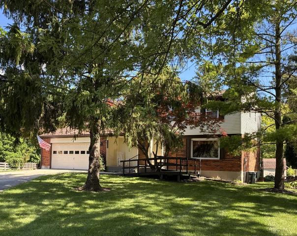 8125 Woodward Dr, West Chester, OH 45069
