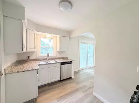 Kitchen - 820 Lilly Ln, Cincinnati, OH 45245 photo 2 of 2