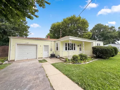 Exterior - 820 Lilly Ln, Cincinnati, OH 45245 photo 3 of 3