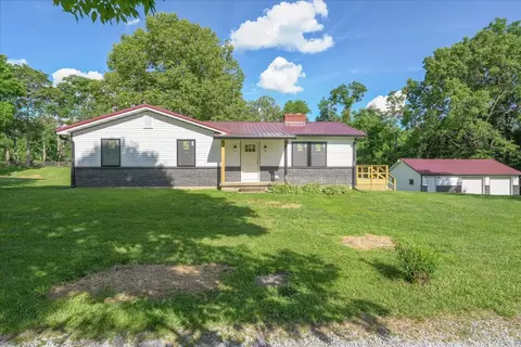 8796 Us 62, Hillsboro, OH 45133