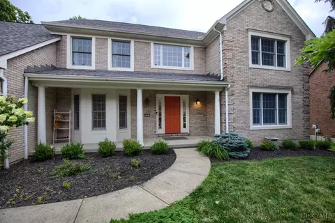 9846 Catalpa Woods Ct, Blue Ash, OH 45242