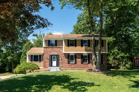 3858 Heritage Oak Dr, Amelia, OH 45102