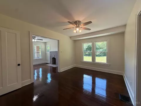 Living - 2755 Robert Ave, Cincinnati, OH 45211 photo 5 of 10