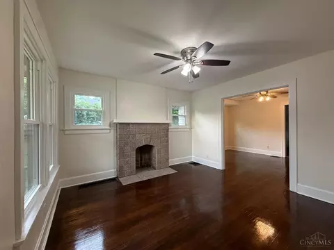 Living - 2755 Robert Ave, Cincinnati, OH 45211 photo 9 of 10