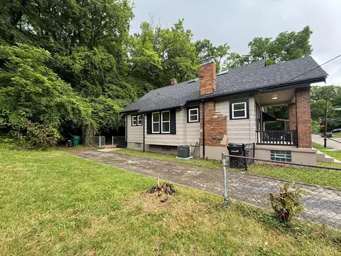 Exterior - 2755 Robert Ave, Cincinnati, OH 45211 photo 7 of 8