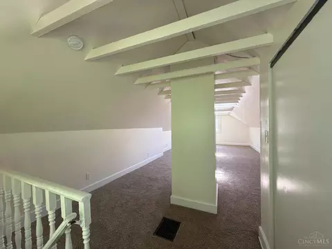 Entry Way - 2755 Robert Ave, Cincinnati, OH 45211 photo 3 of 3