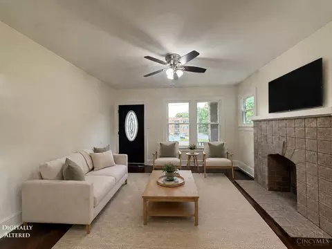 Living - 2755 Robert Ave, Cincinnati, OH 45211 photo 1 of 10