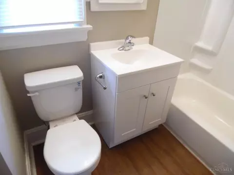 Bath - 3444 Evanston Ave, Cincinnati, OH 45207 photo 2 of 3