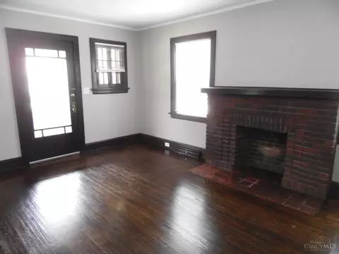 Living - 3444 Evanston Ave, Cincinnati, OH 45207 photo 2 of 5