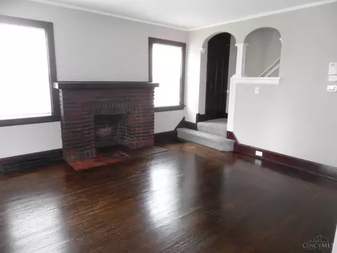 Living - 3444 Evanston Ave, Cincinnati, OH 45207 photo 1 of 5