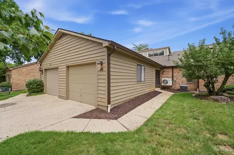 40 Rolling Hills Dr, Cincinnati, OH 45215