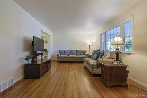6993 Galbraith Rd, Cincinnati, OH 45243 photo 9