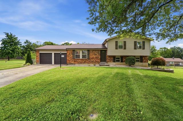 7660 Topridge Dr, West Chester, OH 45069