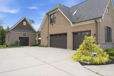 587 Forestedge Dr, Cincinnati, OH 45255 photo 59