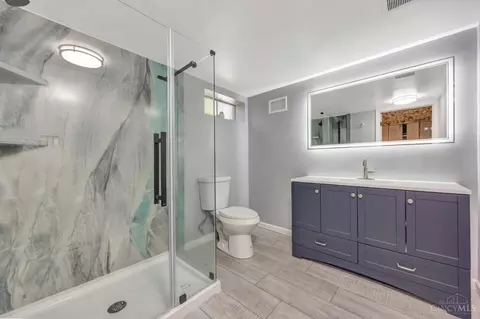 Bath - 451 Beech Tree Ln, Cincinnati, OH 45244 photo 1 of 1