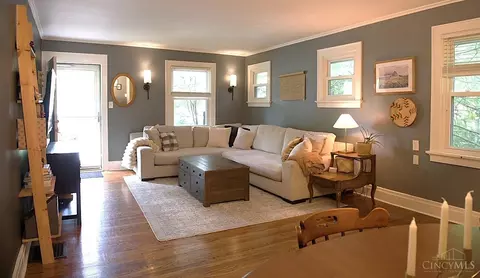 Living - 6934 Merwin Ave, Cincinnati, OH 45227 photo 2 of 3